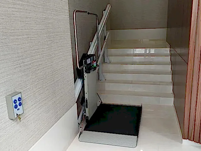 yatay engelli merdiven asansoru